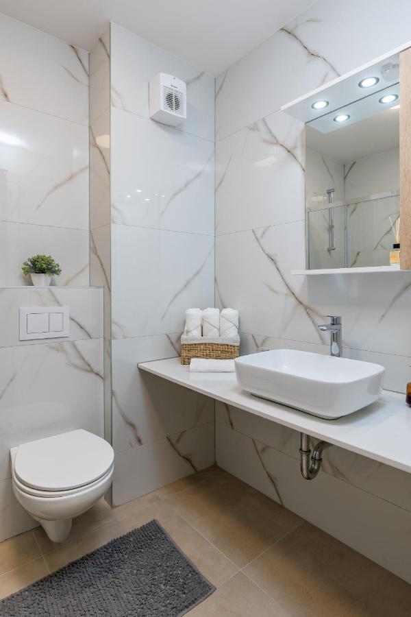 Nomad Dubrovnik + Free Parking Apartman Kültér fotó