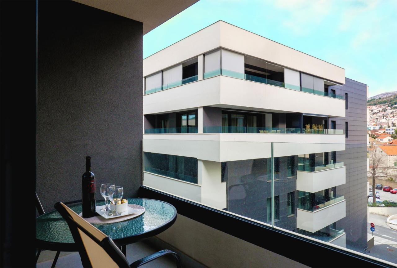 Nomad Dubrovnik + Free Parking Apartman Kültér fotó